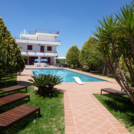 B&B Diamante Nissoria Buitenkant foto