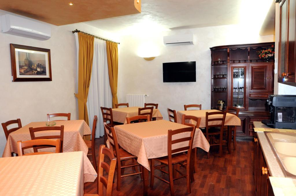 B&B Diamante Nissoria Buitenkant foto