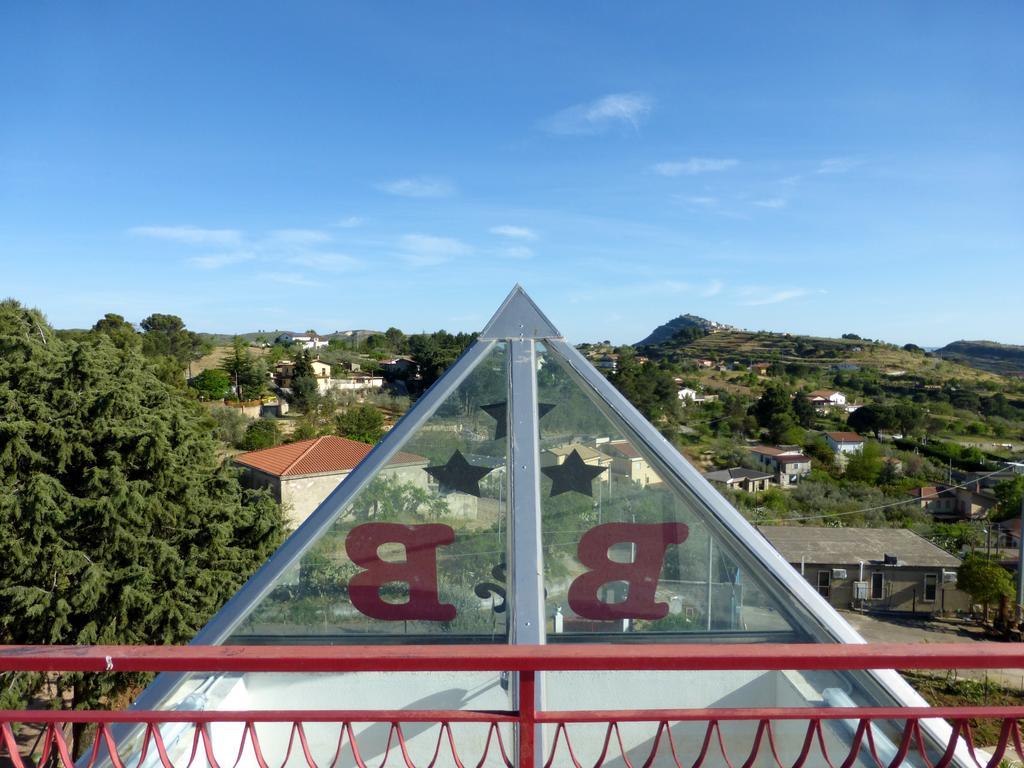 B&B Diamante Nissoria Buitenkant foto